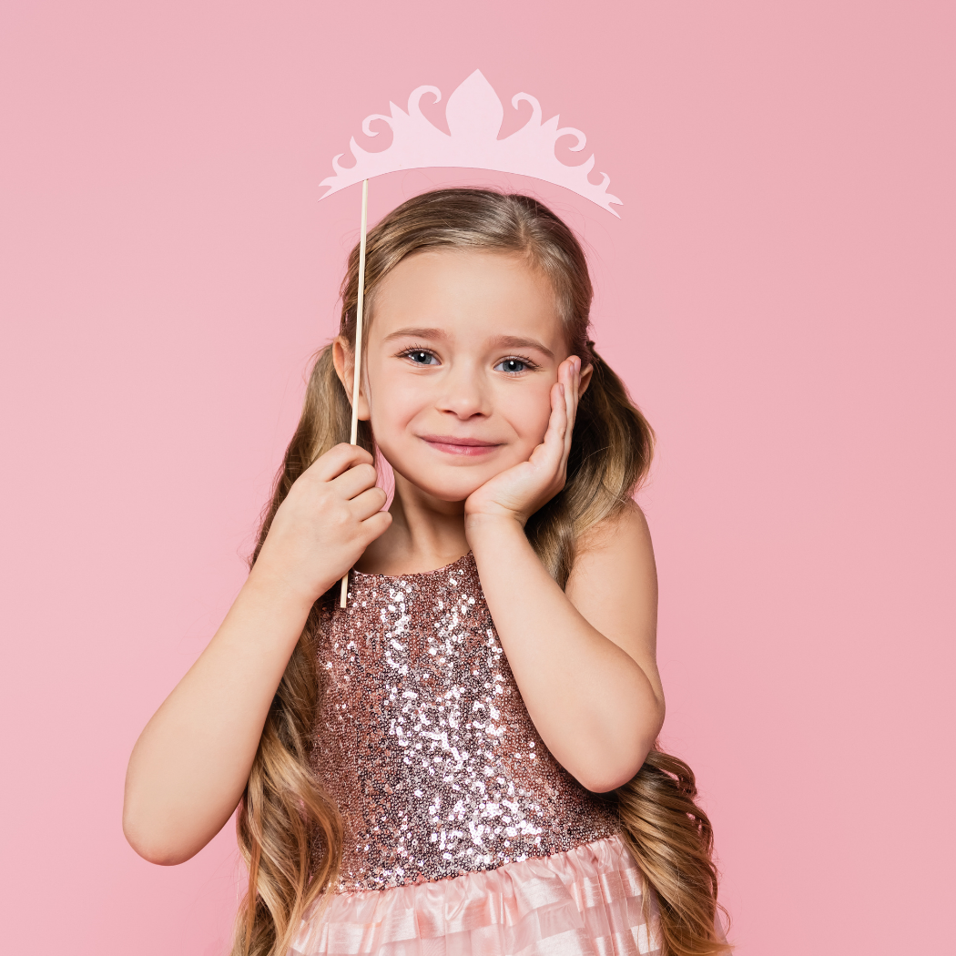 Najmodniejsze sukienki dla dziewczynek na wesele. TOP 5 kreacji dla dzieci